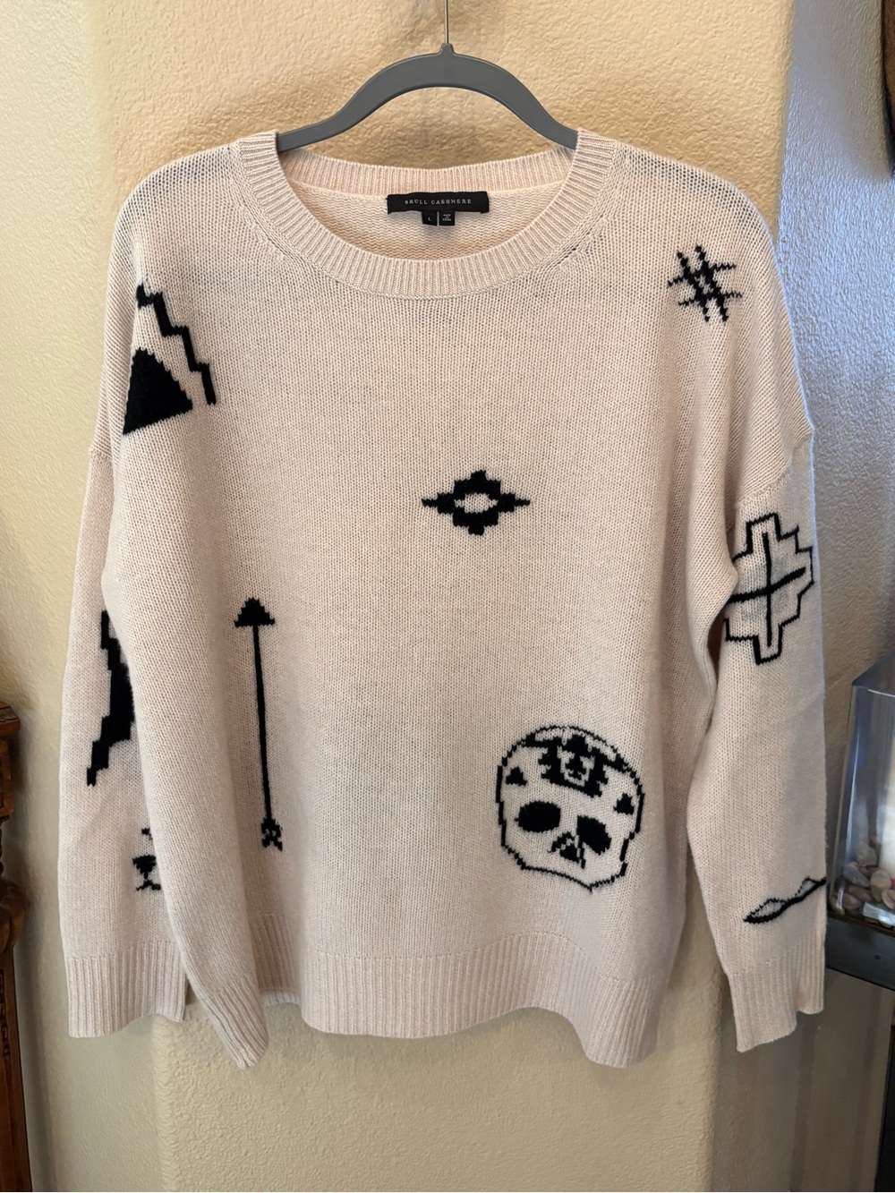 Skull Cashmere Ivory Skull Aztec Print 100% Cashmere Crew Neck Sweater-Large